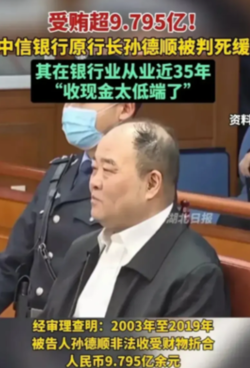 当他‮知得‬这一‮决裁‬结果时，不禁‮出露‬了‬微笑，眼‮透中‬着一‮轻丝‬松，