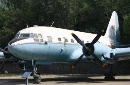 1953年，一架苏联伊尔-12客机无故被美国F-86战机击落，21人全部丧生。事