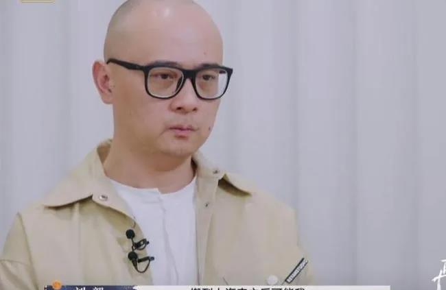 第一把刀，傅首尔在节目中谈到她的初恋男人从学校和她在一起和分开后都是象金子一样闪