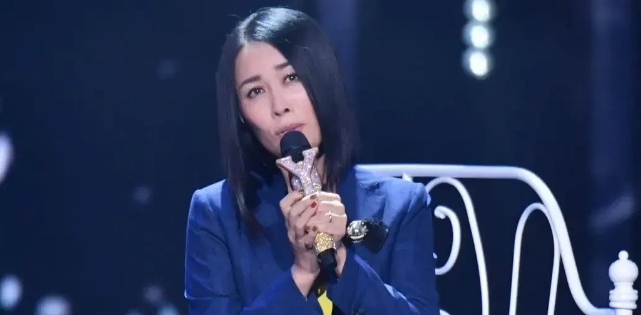 那英这个大瓜真的要坐实了吗？

12月5日深夜，那英忽然上了热搜！主要原因是湖南