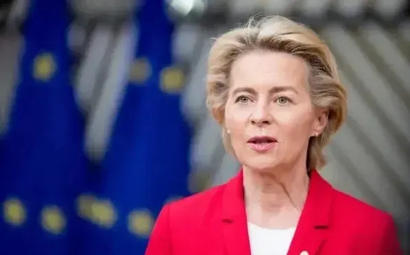 正在北京访问的冯德莱恩表示，中方有权决定自己在乌克兰冲突问题上的立场，但提示称，