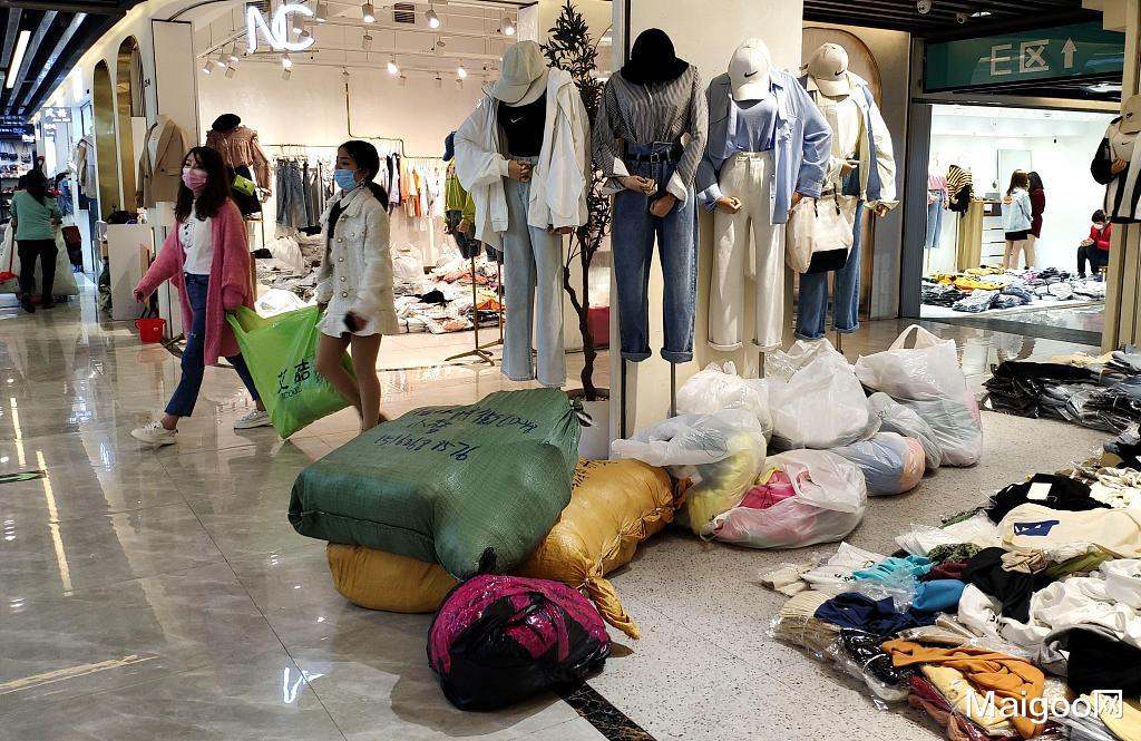 重庆服装批发一手货源大市场在哪里?