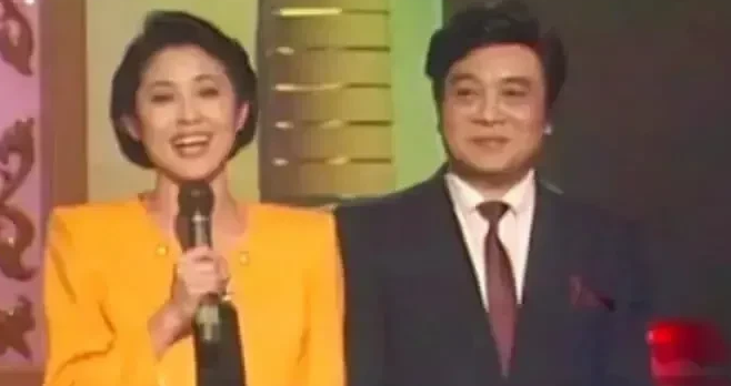 大家发现没
周涛不如倪萍
董卿不如周涛
龙洋马凡舒不如周涛董卿
一代不如一代

