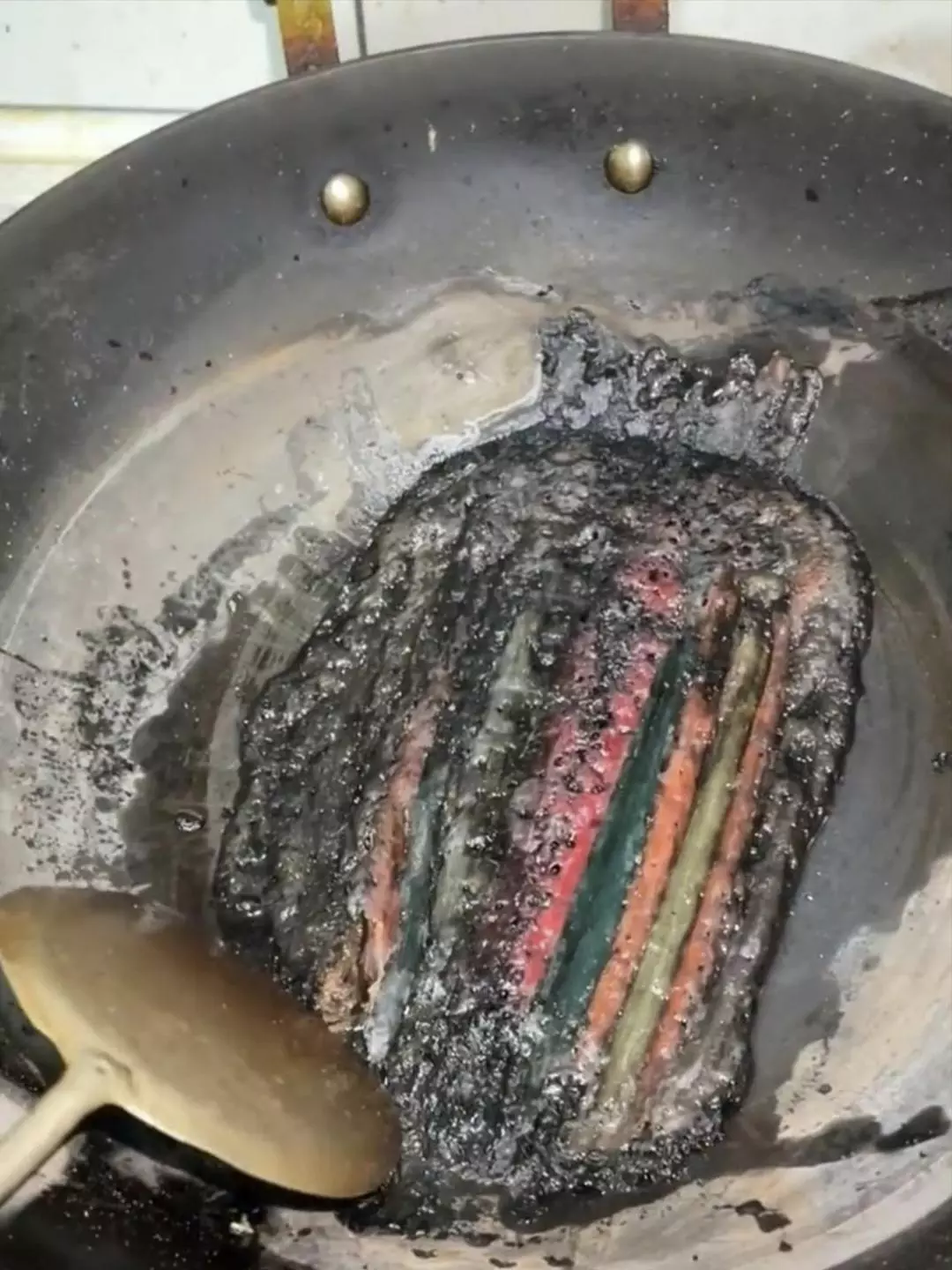 新买的筷子，看手机，结果……