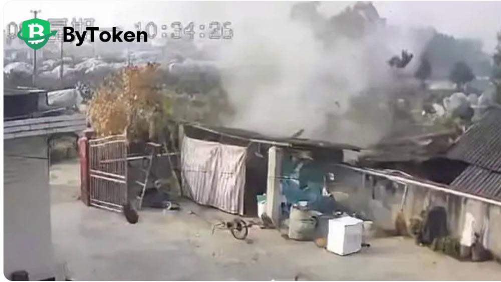 四川一村民被沼气炸飞