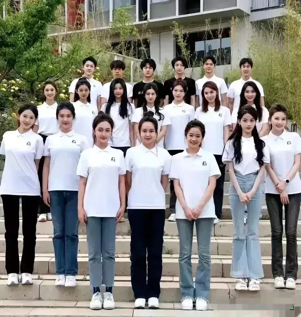 这是什么神仙班级，颜值为何如此的高