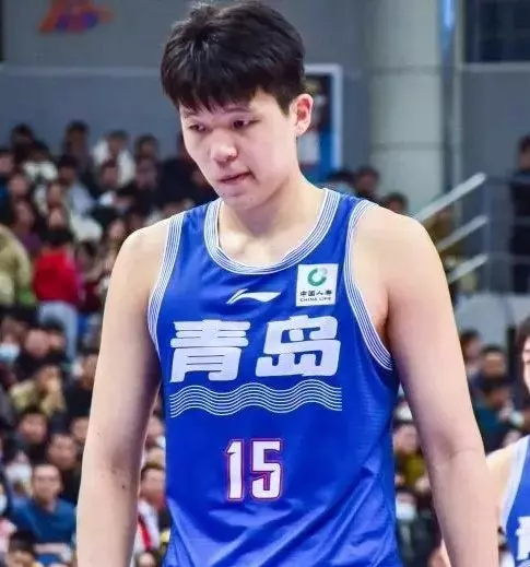 杨毅谈杨瀚森NBA前景，三句暗示：没戏。
1.考察你杨瀚森也不代表会选择你。
2