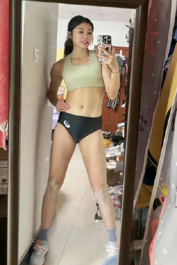 吴艳妮这双腿确实是跑步的苗子