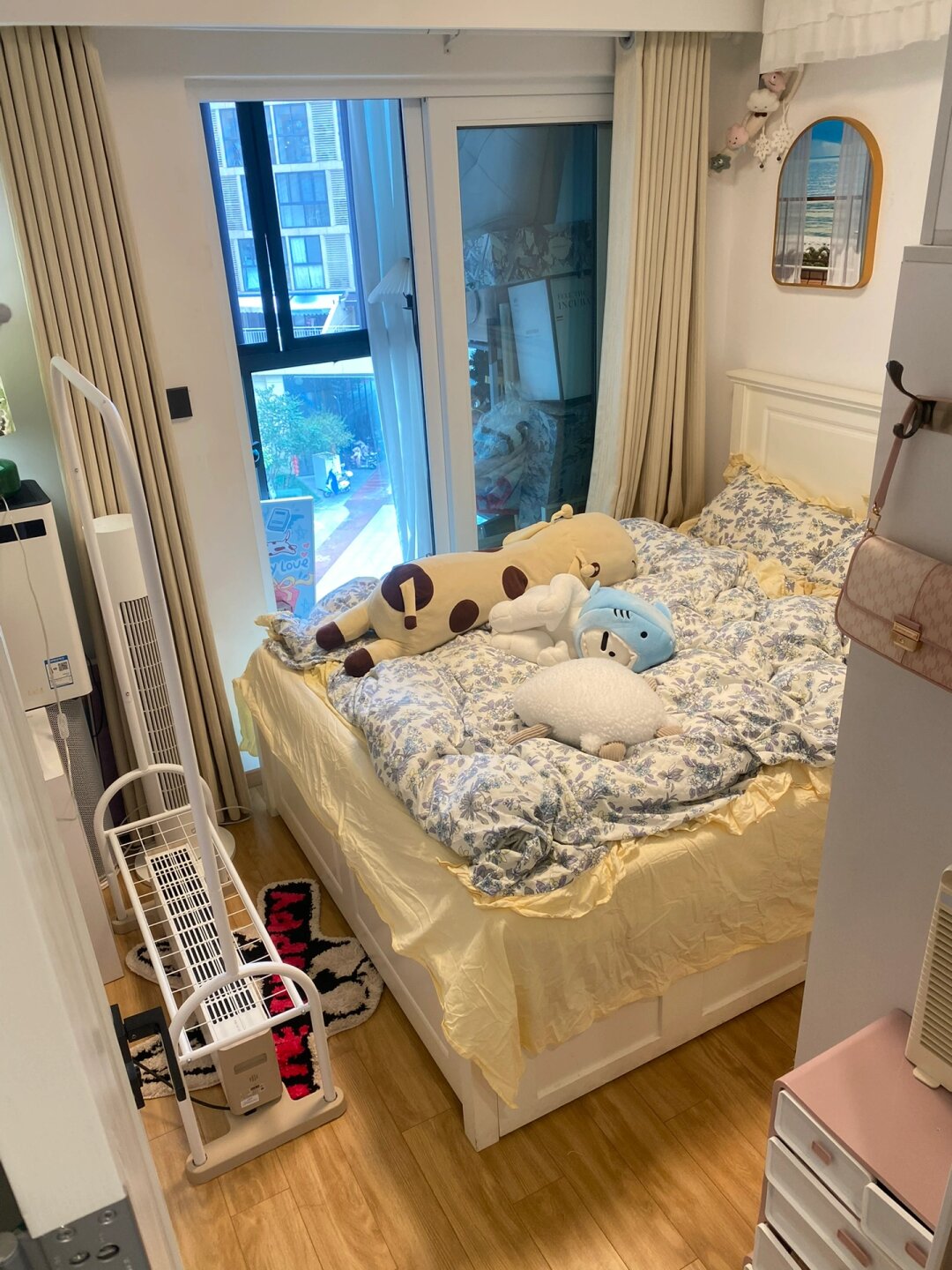 26岁，花40万给自己买了套一室一厅公寓
今天的小家还是像以往一样温馨舒适～
好