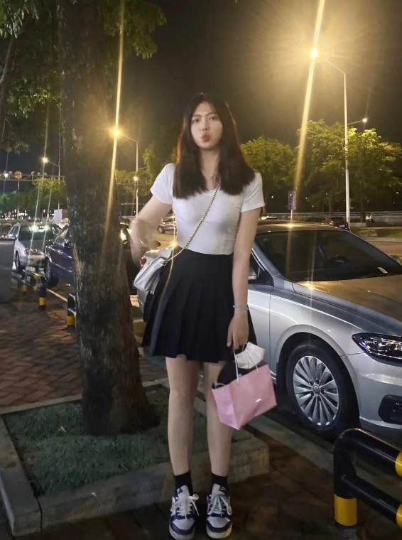 175cm女生的生活照，腿真长啊！