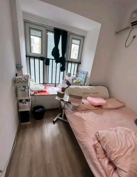 几天前，我的房东通知我，房租将从1100元涨到1300元。对此，我表示不打算续租