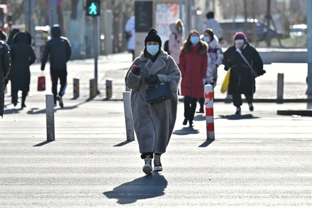 【需要注意！爆冷！今冬来最强寒潮已发货】

根据气象台最新预计，从23号开始，全