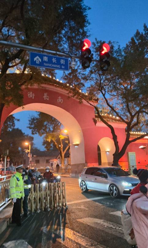 北京大妈的嘴是开过光的吗？简直“有毒