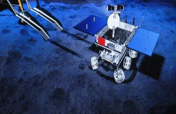 我载人月球车初选结果公布啦！
中国载人航天工程办公室发布了载人月球车研制方案征集