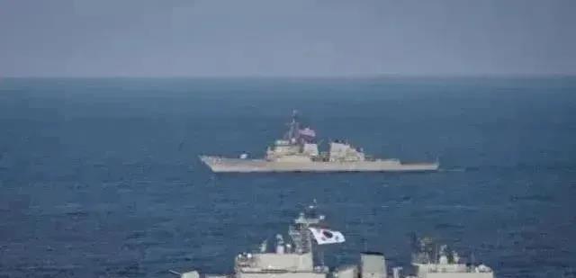 我有一种不祥的预感，这次美韩在黄海的军事演习，我们的发言人和以往相比，表现得异常