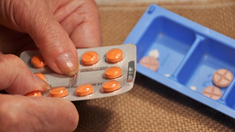 差点肾衰，竟是他汀惹的祸？常年吃他汀的患者，谨记“四查三忌”