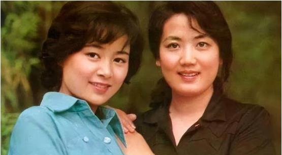 
王洪文的女儿王亚萍靠做生意起家，但功成名就以后，她却并没有移居海外，还拒绝了外
