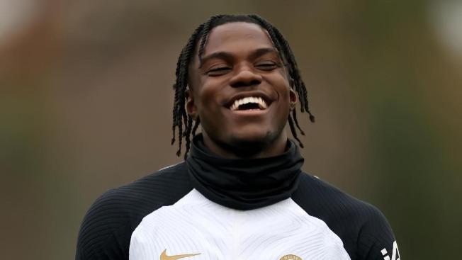 切尔西击败水晶宫，赢得伦敦德比战，比利时新星首秀即受伤