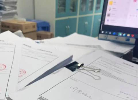 在工地上担任资料员已经一周了，我发现资料员的工作并不难，难的是遇到一个好的师傅。