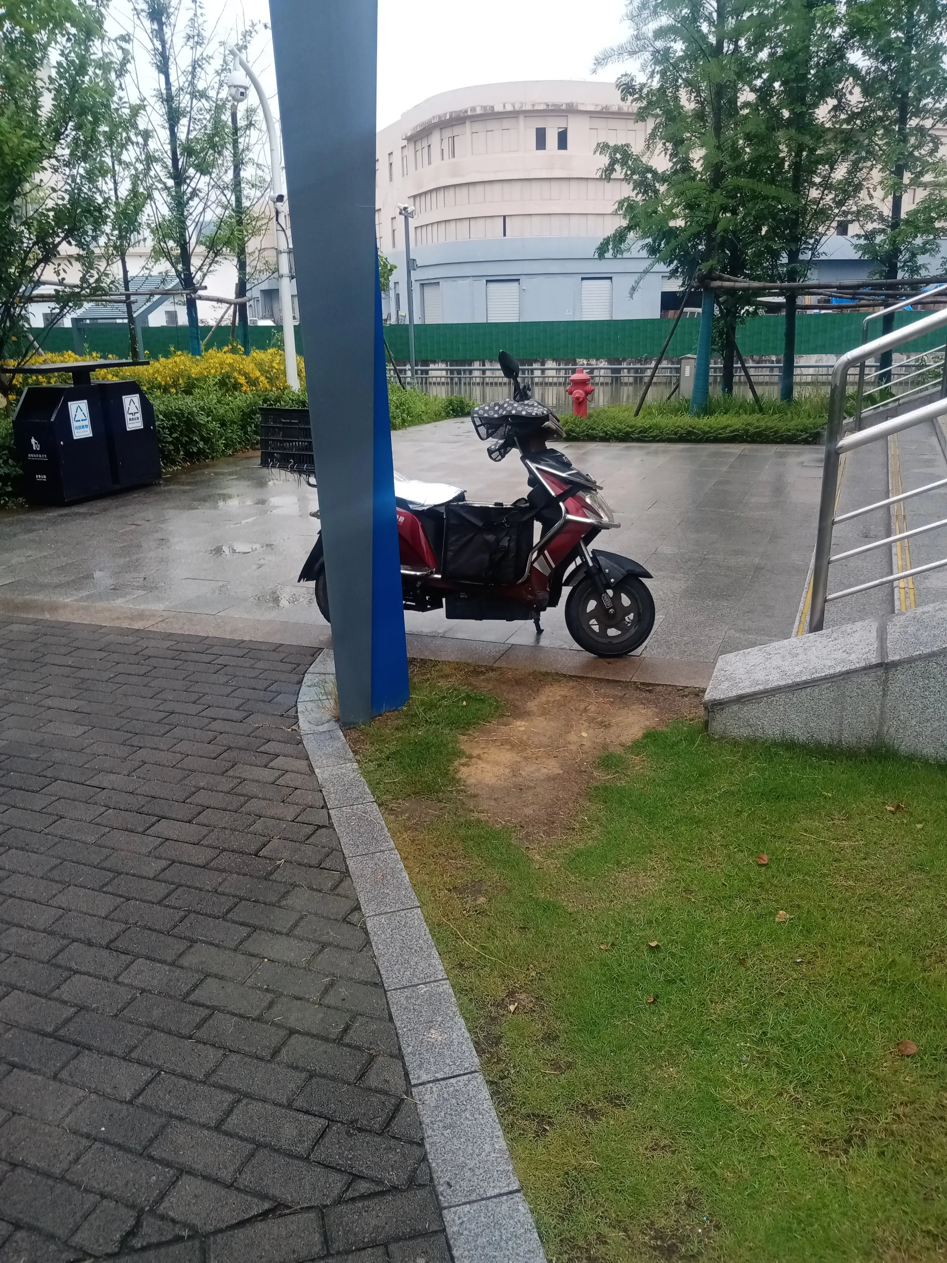 城市里大量查扣罚电动车，数额巨大的罚款去了那，被扣车有多少被原主找回，而不被找回