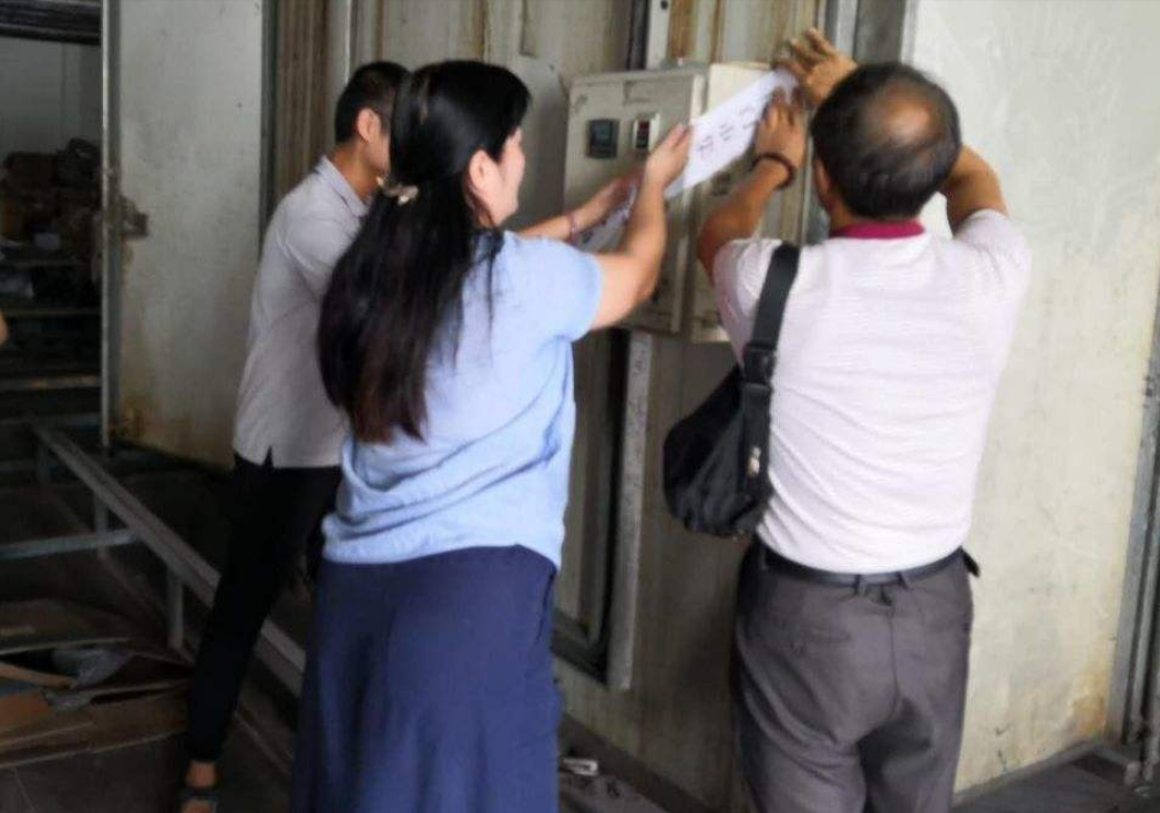 天津蓟州，一男子新开的作坊刚刚生产8小时，被生态环境局以环保不合格为由罚款10万