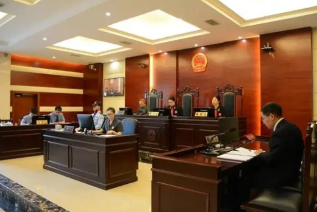 “在金钱面前，亲情就是个笑话！”青海西宁，男子收拾母亲的遗物，发现她的银行卡不见
