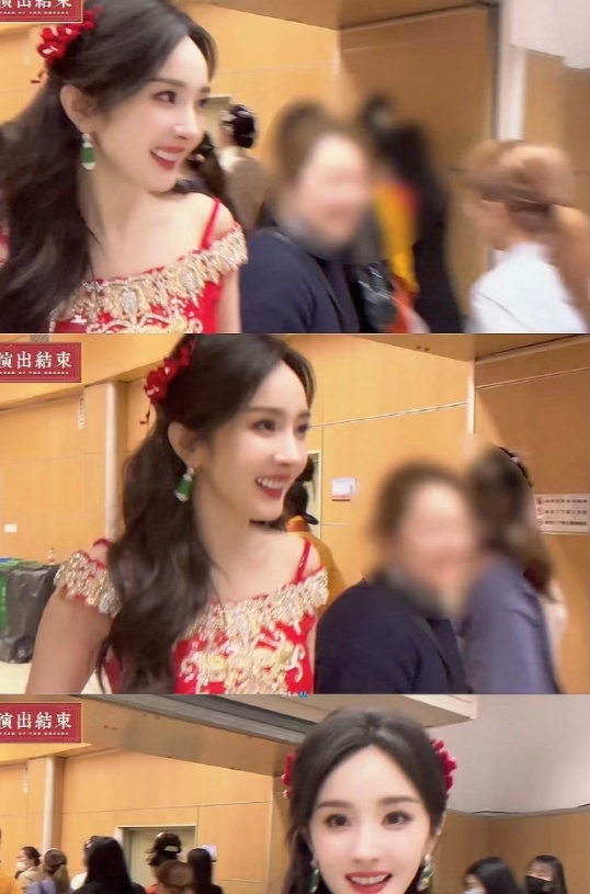 不是 杨幂你顶着这张脸说这句话“刚刚路过了一串美女”[允悲] ​​​