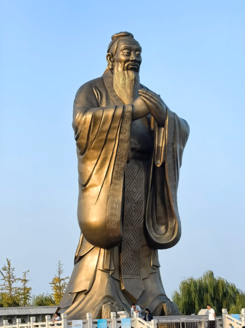 醉驾以数值大小来入刑事犯罪，几年造成千万人被判刑，直接家破人亡，妻离子散，影响三