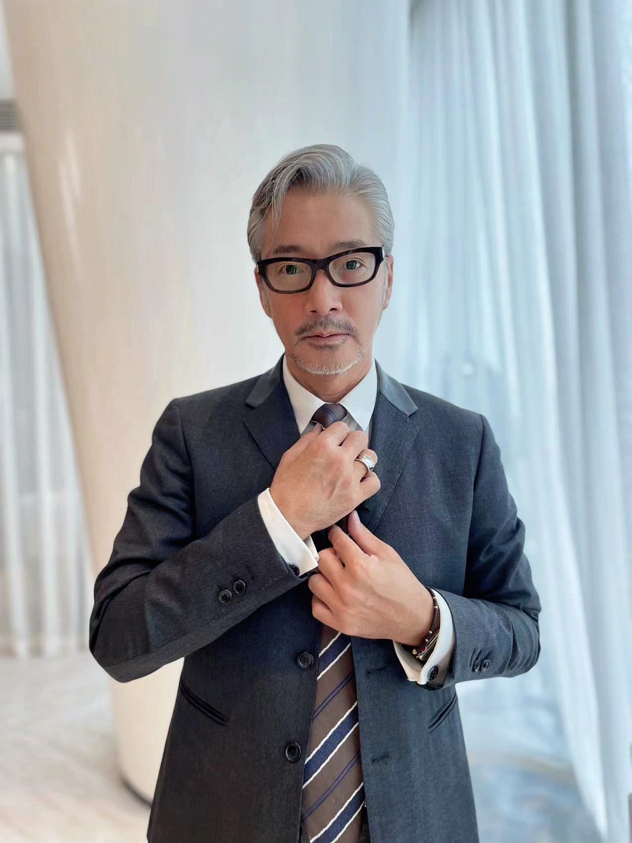 男士发型3分钟完成，再不担心上班迟到！