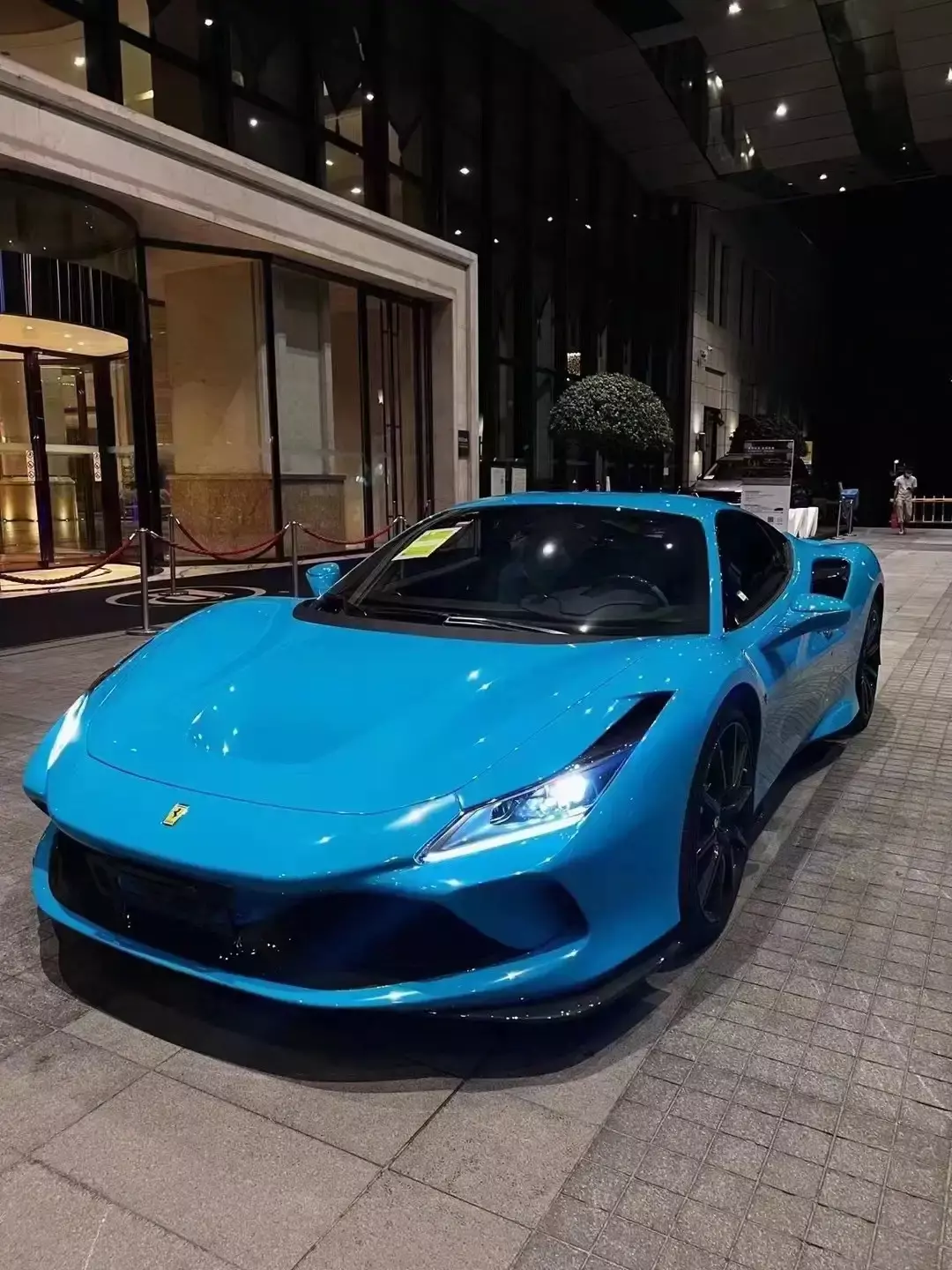 兄弟们，牙已经咬碎了，这两个选哪一个