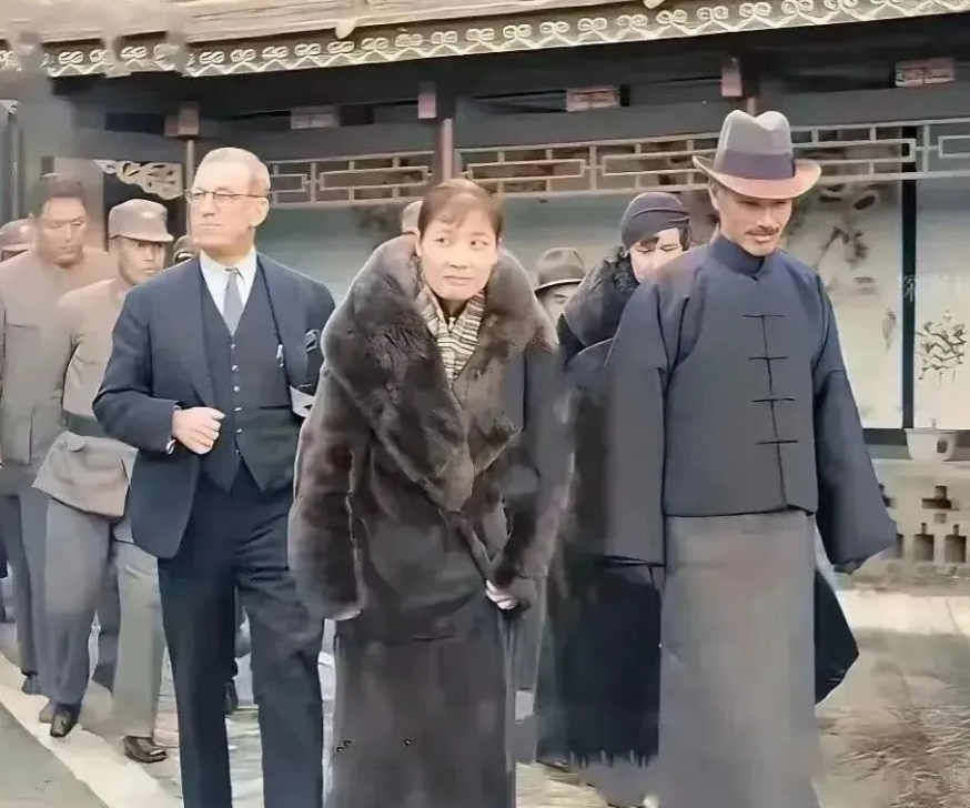 这才是真实的蒋介石和宋美龄！并没有影视剧中那般飒爽与威严！