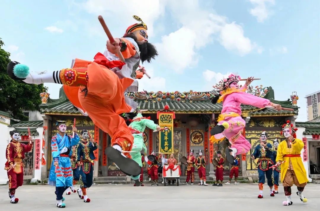 过年揭阳
过年想去潮汕玩的外地朋友，舞龙舞狮，英歌舞，各种美食。各种传统活动，一