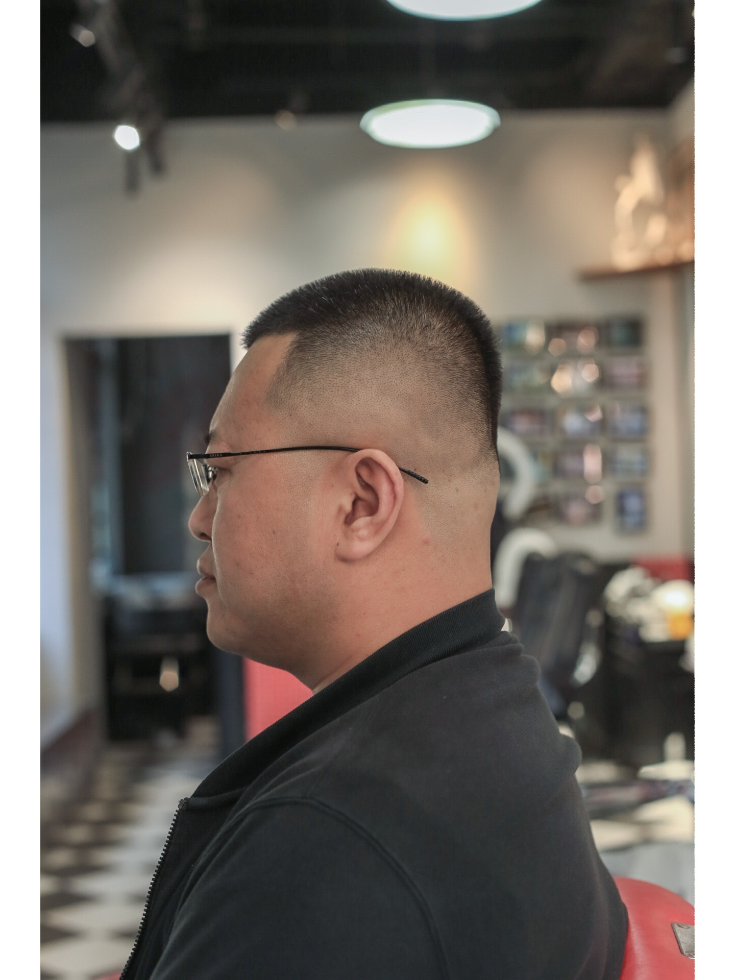 大叔剪圆寸也可以很酷。