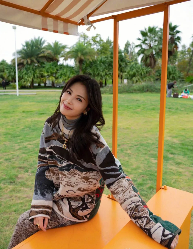 娱乐圈再次爆出震撼消息！
刘涛官方宣布离婚，她无法再忍受丈夫王珂在肉体和金钱上的