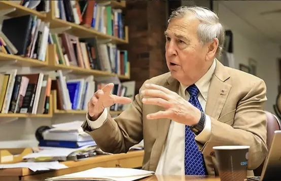 美专家：解放军憋了三十年在等一个机会，美国可能要在军事上遭遇失败