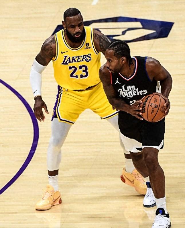 今日NBA常规赛湖人加时130-125战胜快船，湖人展现了太多的亮点！

1.詹