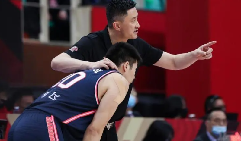 关于曾繁日与任骏飞发生冲突的感想，三句话可以概括：

一、同为广东队友时：“陈王