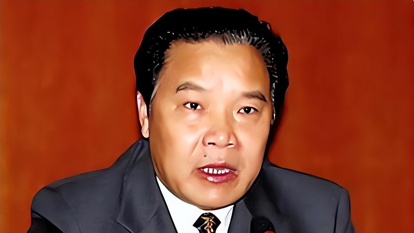 贵州“色虎”落马：受贿千万，做13名情妇的“干爹”，判死缓