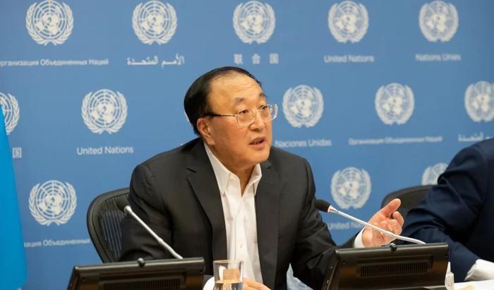 中国担任联合国轮值主席第一天，我代表在安理会亮明态度，中国常驻联合国代表张军在新