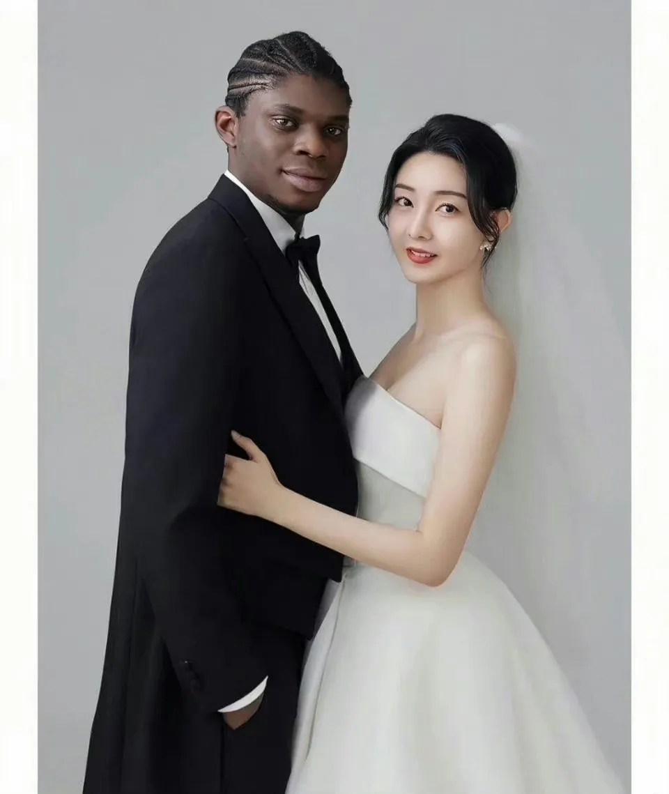为什么这么多女人喜欢嫁给黑人呢？这么喜欢黑色么？

实在不理解，你们能理解么？