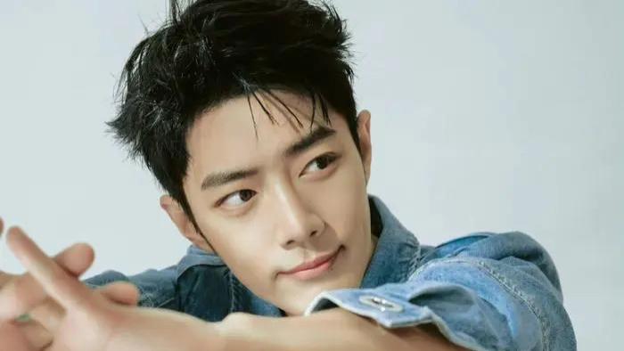 肖战加盟微博之夜，不仅是娱乐盛宴，更是他成功背后的努力见证！