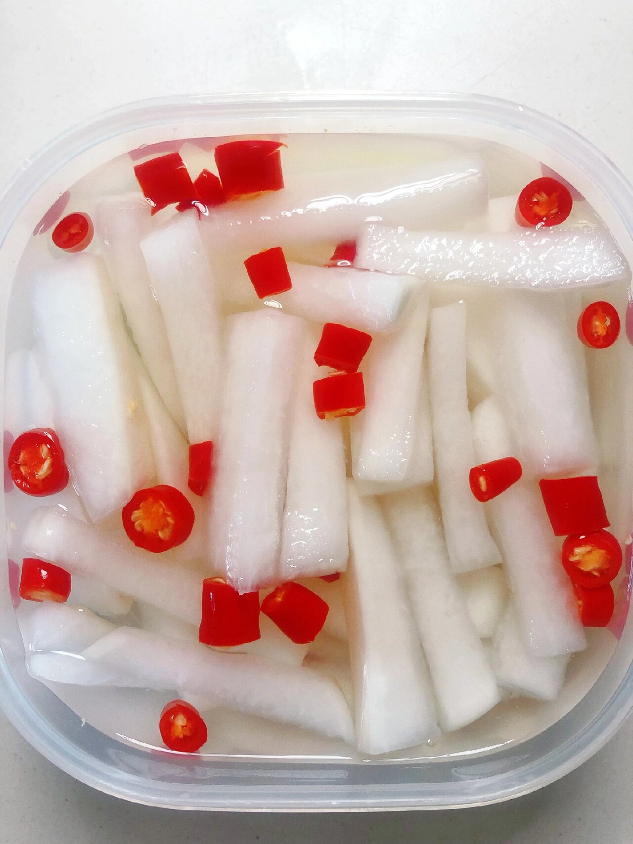 酸辣脆爽，开胃解腻‼️零失败的腌泡萝卜～
姐妹们，答应我一定要试试这个腌萝卜
酸