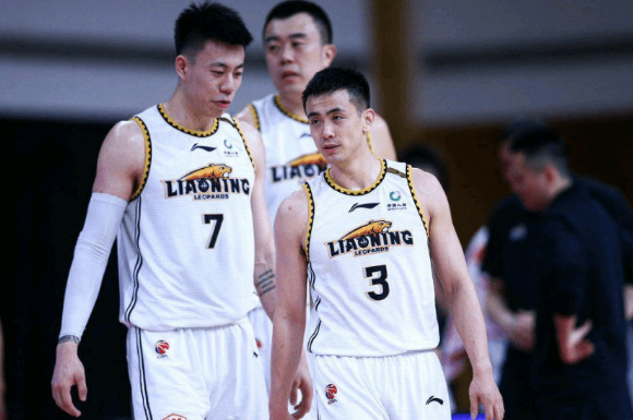 辽宁本钢新赛季在客场输给浙江东阳光，一度被有些球迷认为是球队在阵容不整的情况下的