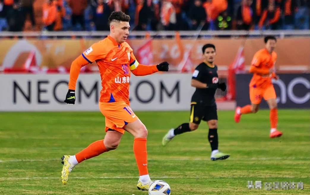 不出意外！亚冠东亚区4强如下

1、山东泰山（中国🇨🇳）

2、浦项铁人（韩