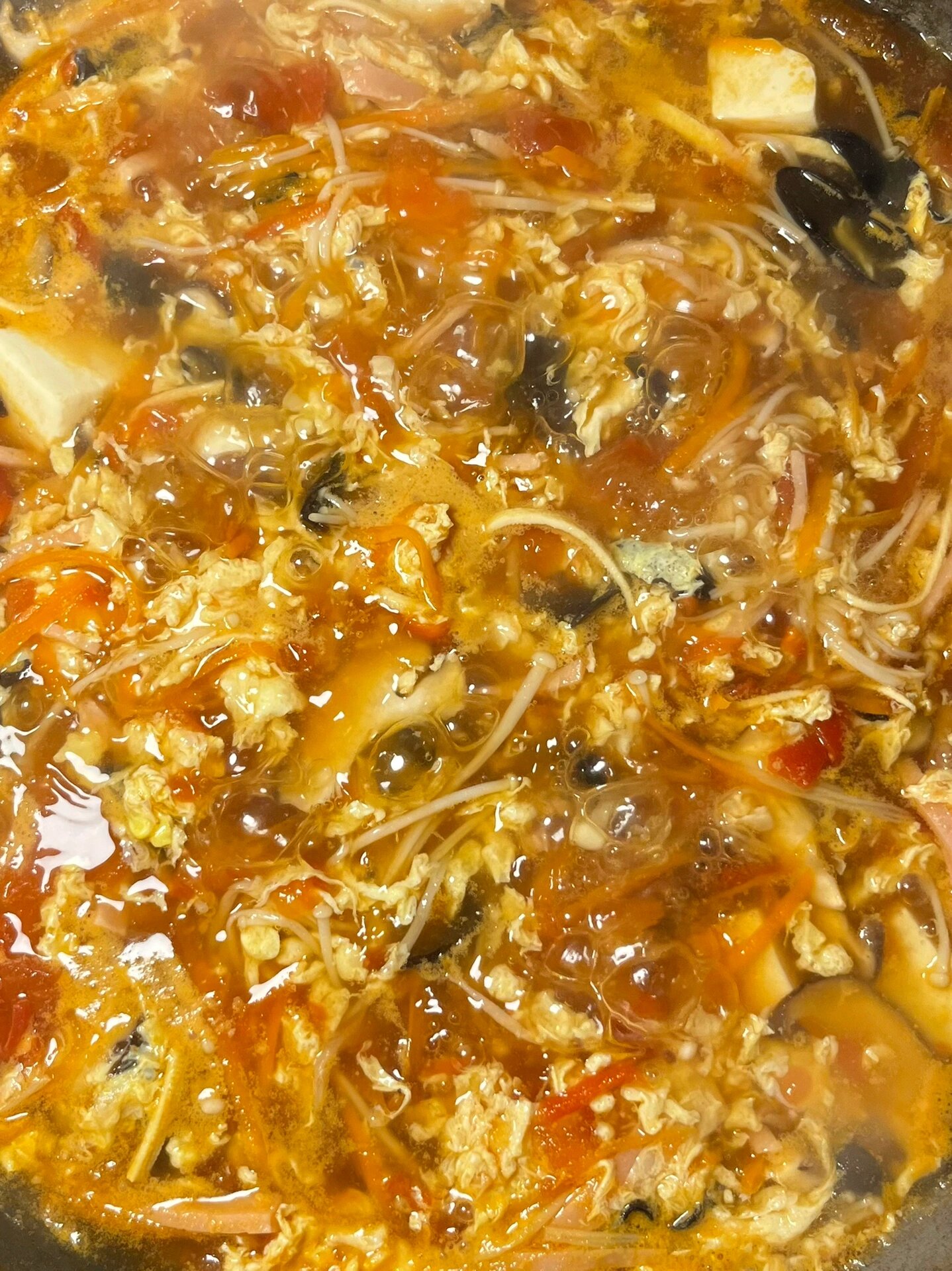 好喝不胖，入冬必备，开胃暖身的酸辣汤

冬天到了，赶紧开启暖胃模式吧！酸辣可口
