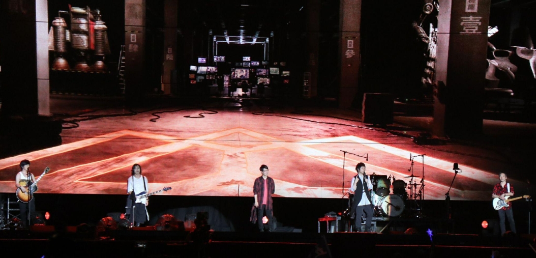 #五月天感谢了77场每一个城市#感谢这77场的歌迷，没有拆穿我！ 青春最美好的样