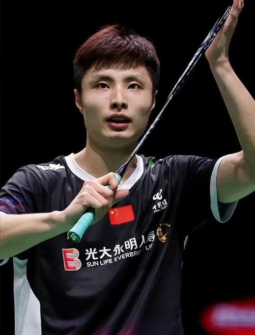 马来西亚羽毛球公开赛，石宇奇2-1力克安赛龙，充分说明了三个不争的事实！

1: