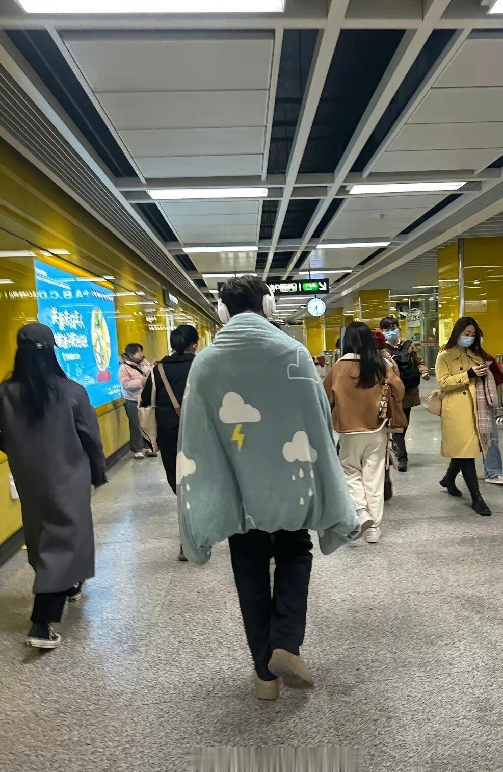 广东这个癫公.. ​​​