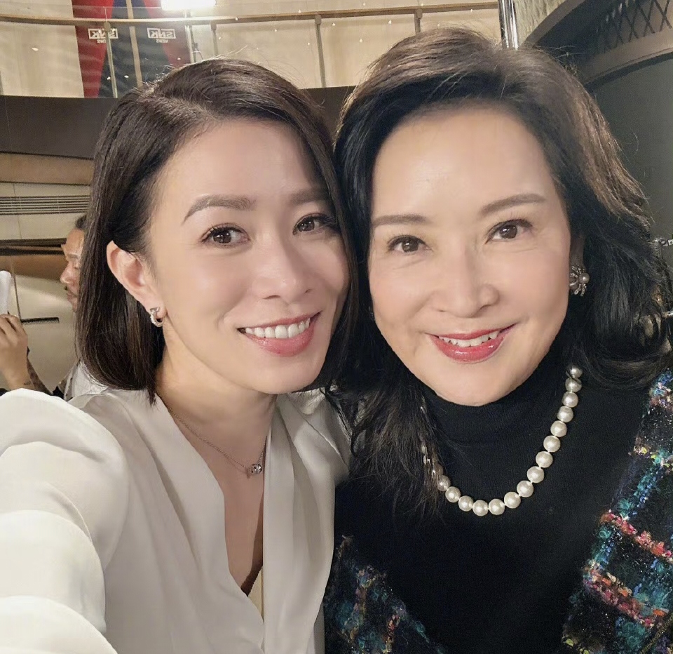 TVB最新的职场剧《新闻女王》各位看过没有，我是看过几集，觉得它那个剧情有些夸张