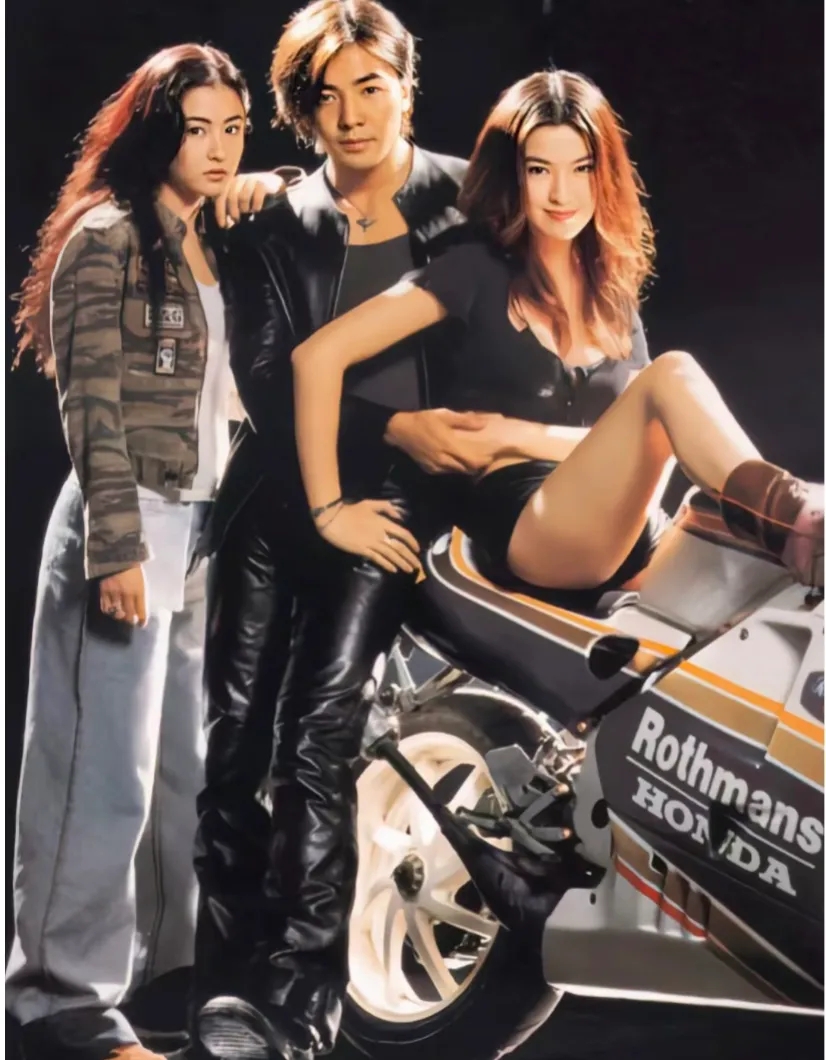 张柏芝，郑伊健，旁边一个女的是谁？